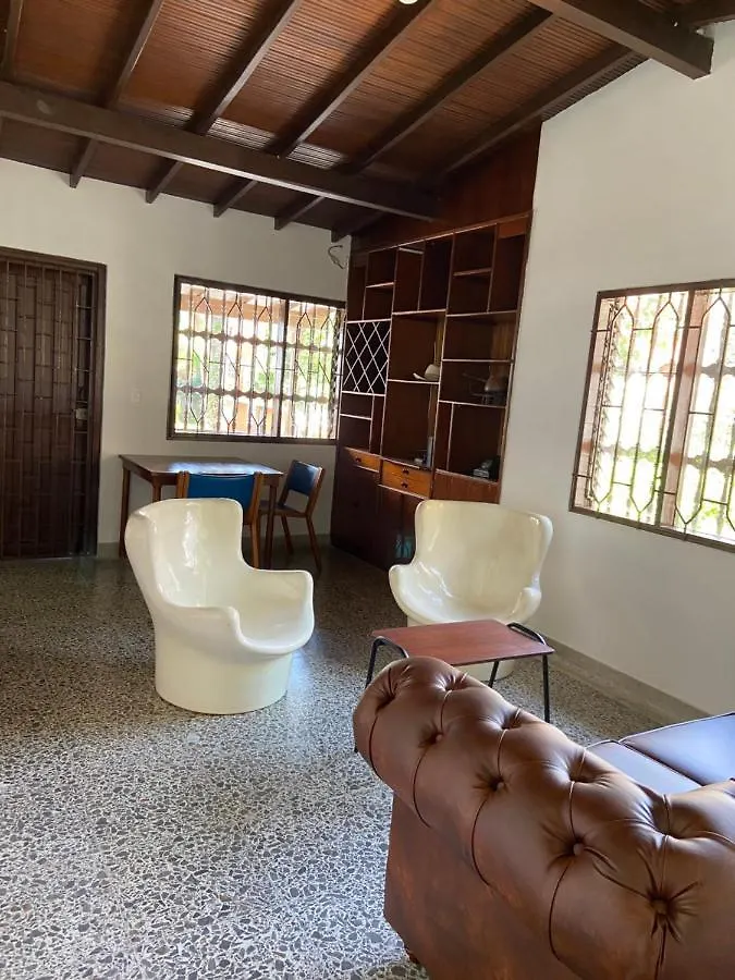 Habitaciones Estadio Villa Olimpica 麦德林